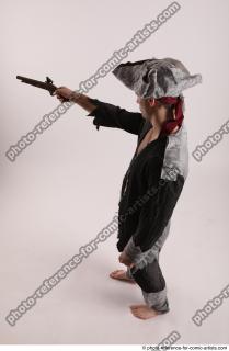  JACK PIRATE STANDING POSE WITH GUN
